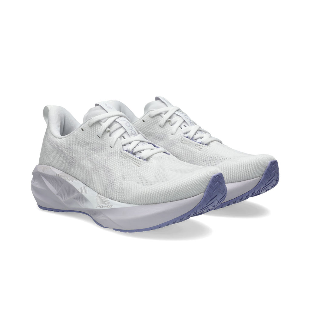 Asics Novablast 5 Dame løbesko i hvid med lilla sål