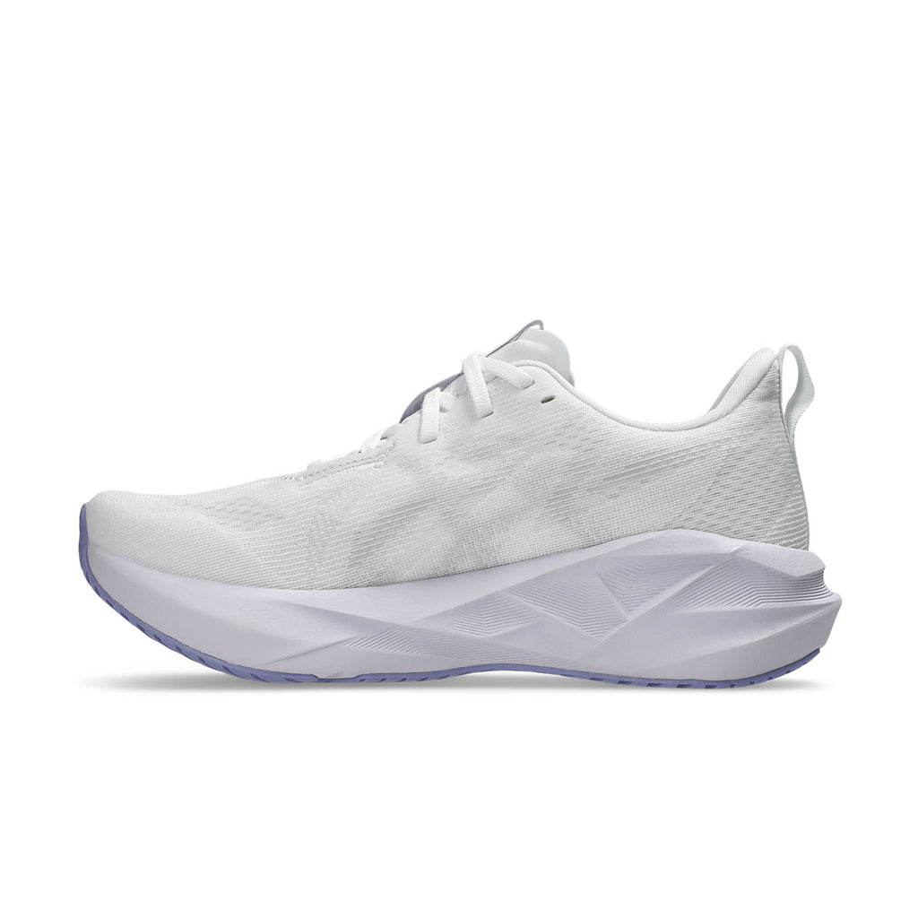 Asics Novablast 5 Dame løbesko i hvidt og lilla design