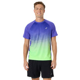 Asics Road Fade SS T-shirt til mænd i lilla og grøn gradient
