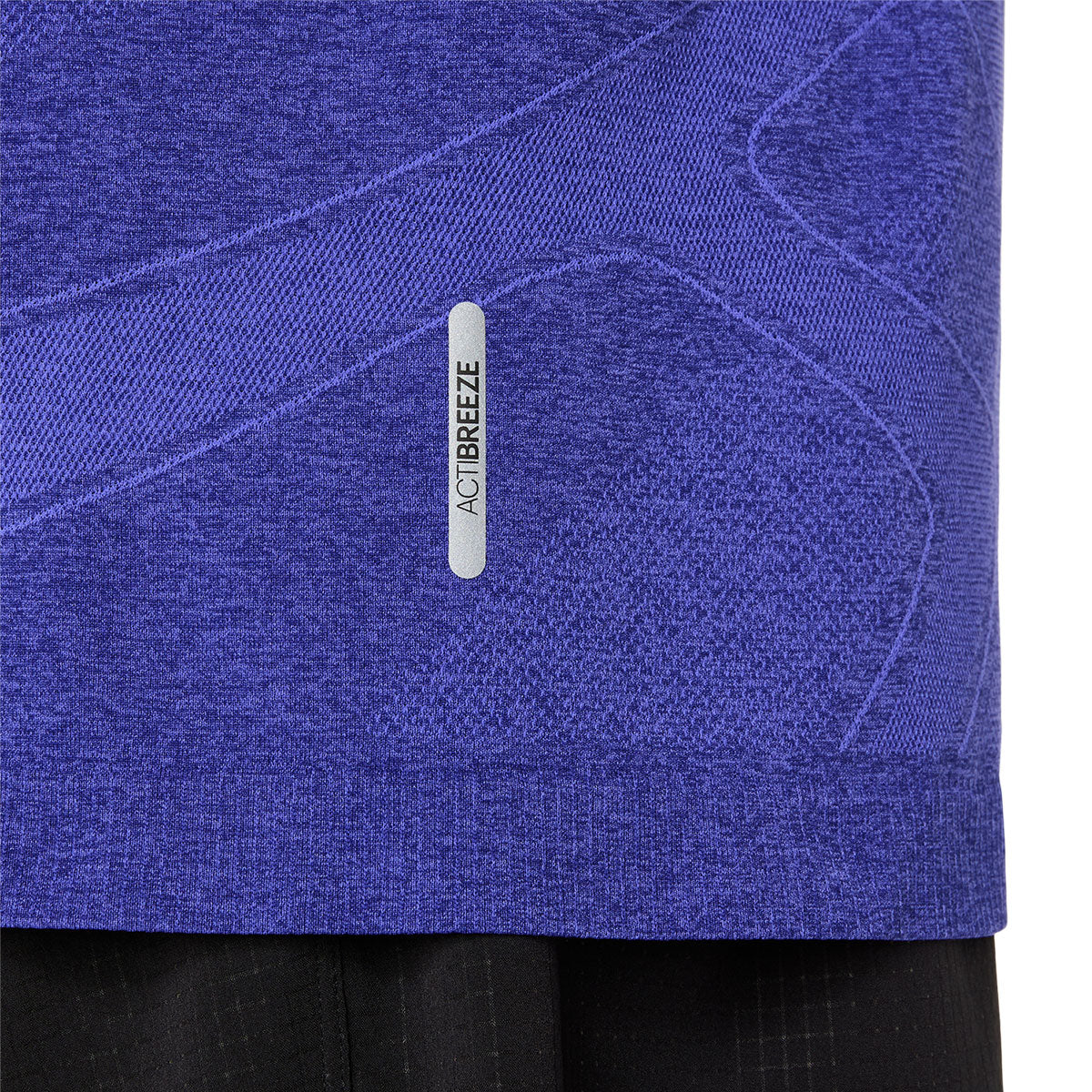 Asics Road Seamless SS T-shirt til herrer i lilla med svedtransporterende materiale