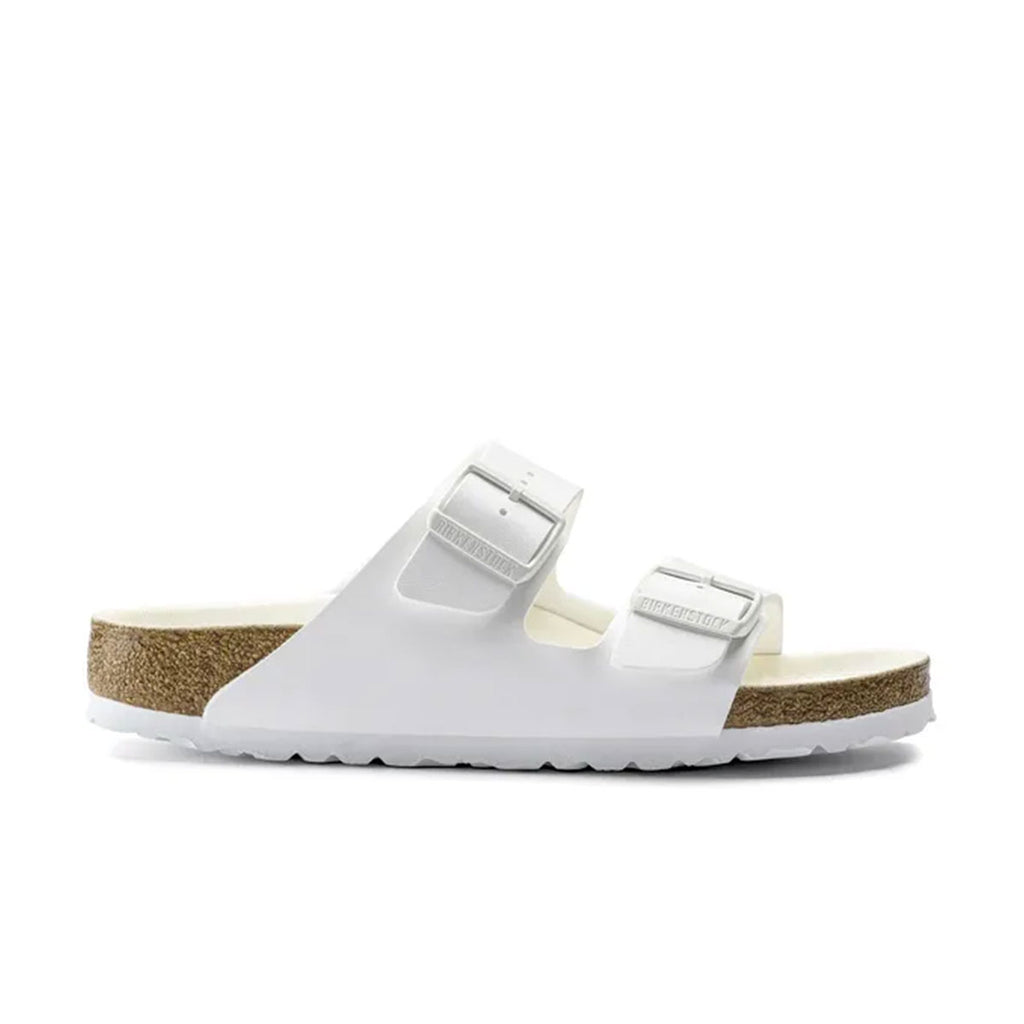 Hvid Birkenstock Arizona sandaler med justerbar rem og hælkappe