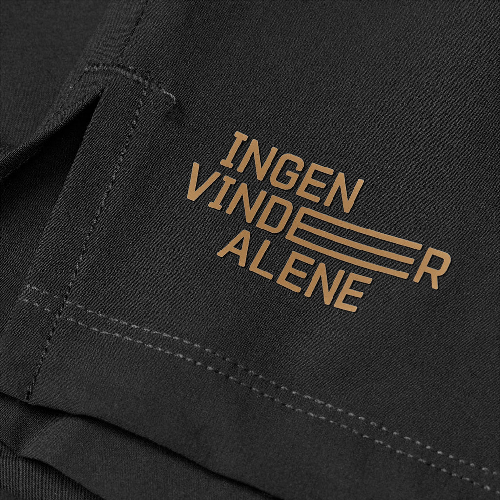 Craft ADV Essence 2-In-1 Shorts til herre med logo på kanten