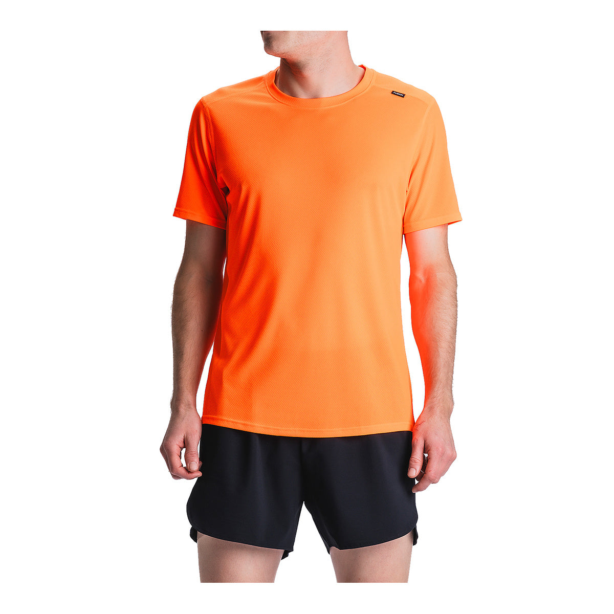 Orange T-shirt med korte ærmer og rund hals til mænd
