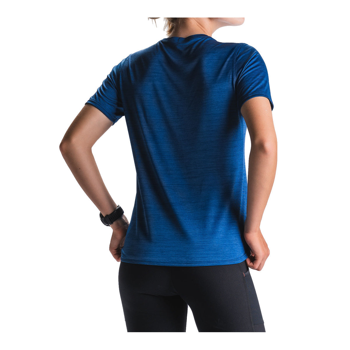 Blå dames T-shirt med korte ærmer og rund hals fra Fusion C3