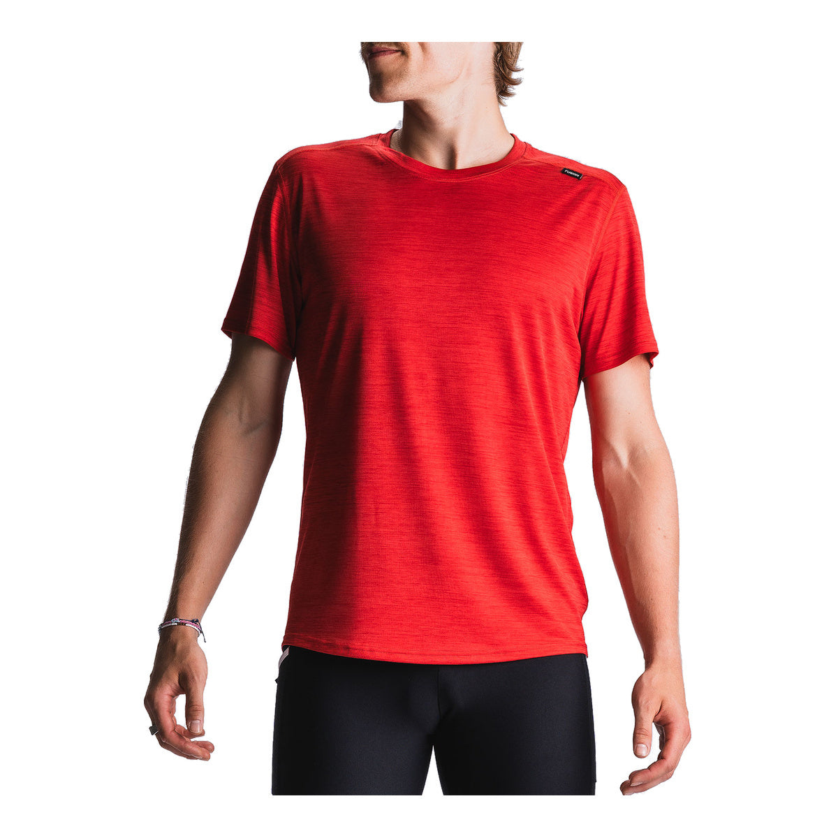 Rød herre T-shirt med rund hals og korte ærmer
