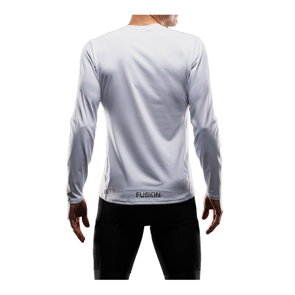 Fusion Tempo langærmet T-shirt til herre set bagfra i lys farve