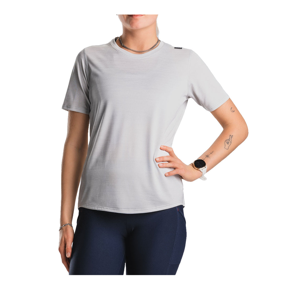 Grå FUSION C3 T-shirt til dame med korte ærmer og rund hals