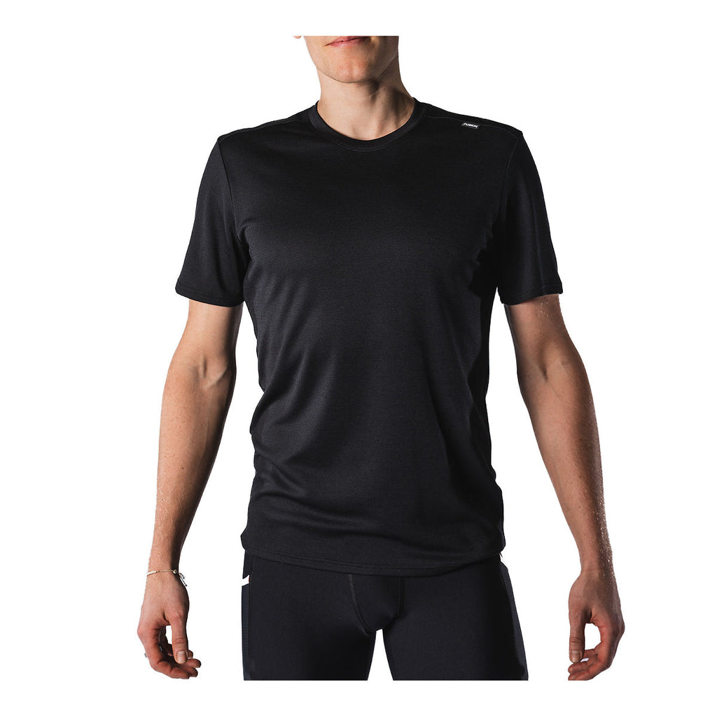 Sort herre t-shirt med rund hals og korte ærmer