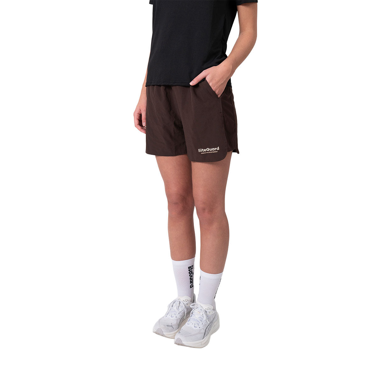 Høj talje shorts til damer i brun med lommer