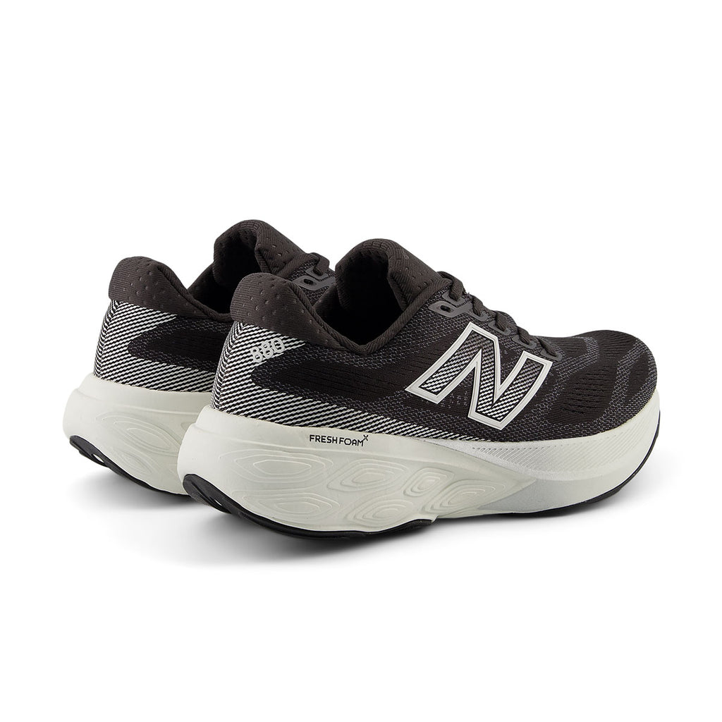 New Balance 880 V15 D Dame (bred model)