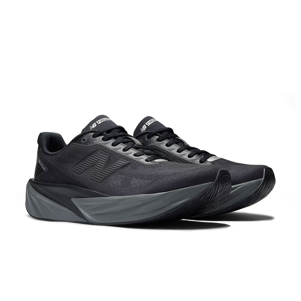 New Balance FuelCell Rebel v5 herreløbesko i sort og grå