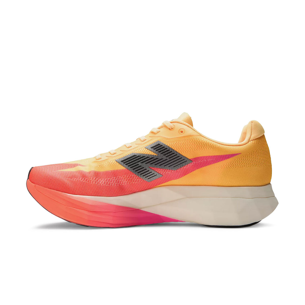 New Balance FuelCell SuperComp Elite V5 løbesko i orange og pink