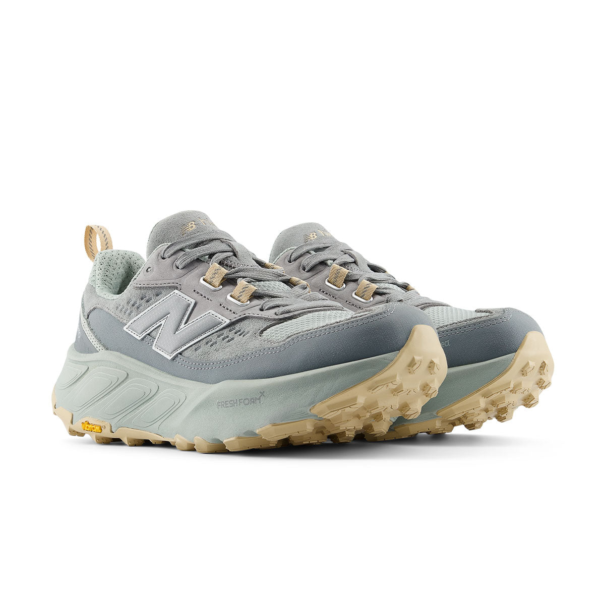 New Balance Hierro V9 Dame trailsko i grå og beige farver