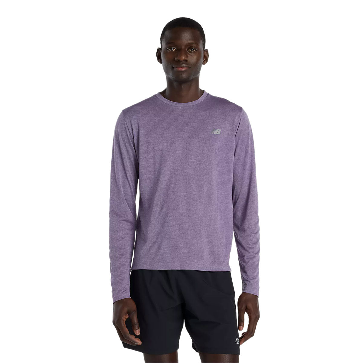 Langærmet T-shirt til mænd i lilla fra New Balance