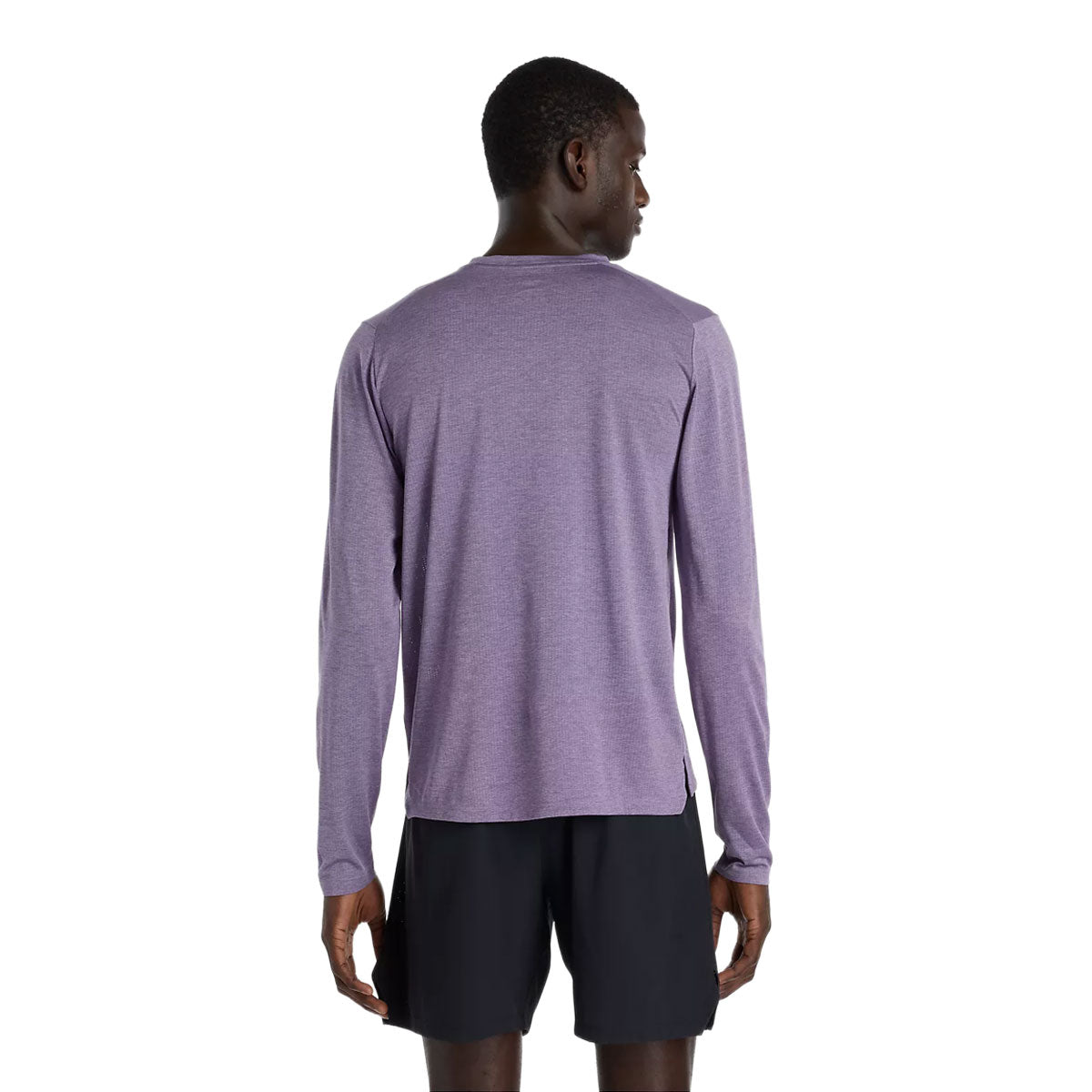 Langærmet T-shirt til mænd i lilla fra New Balance