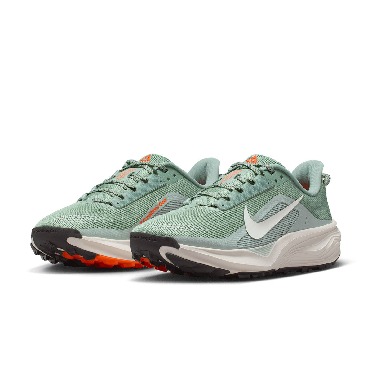 Nike ACG Pegasus Trail Dame trailsko i grøn med hvid detalje