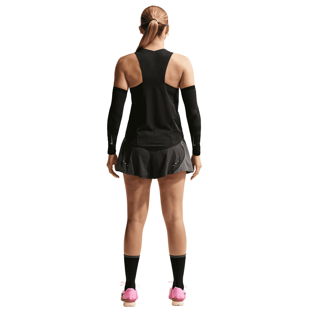Sort Nike Aeroswift Dri-Fit ADV singlet til damer set bagfra