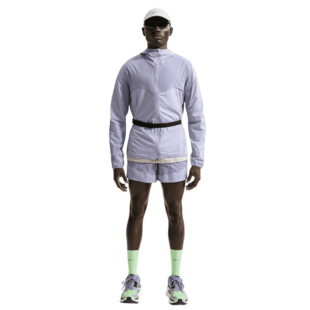 Nike Stride Plus Repel løbejakke til mænd i lys lilla