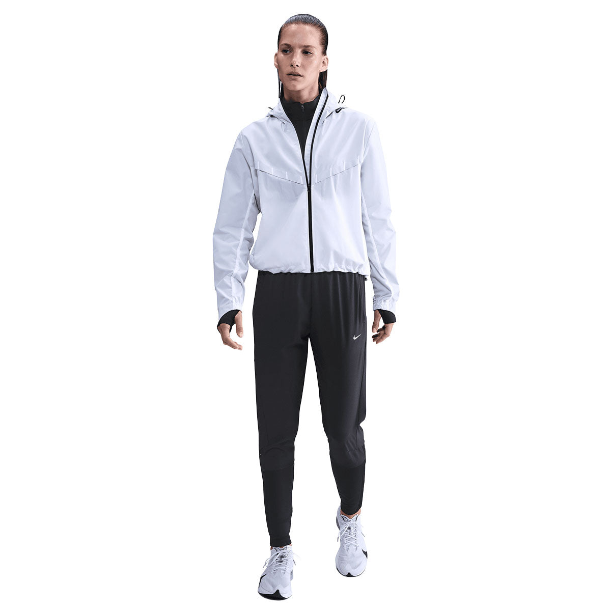 Nike Swift Dri-Fit mid-rise bukser til damer i sort
