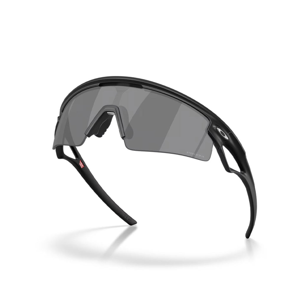 Oakley Sphaera Strike solbriller med Prizm Black linser