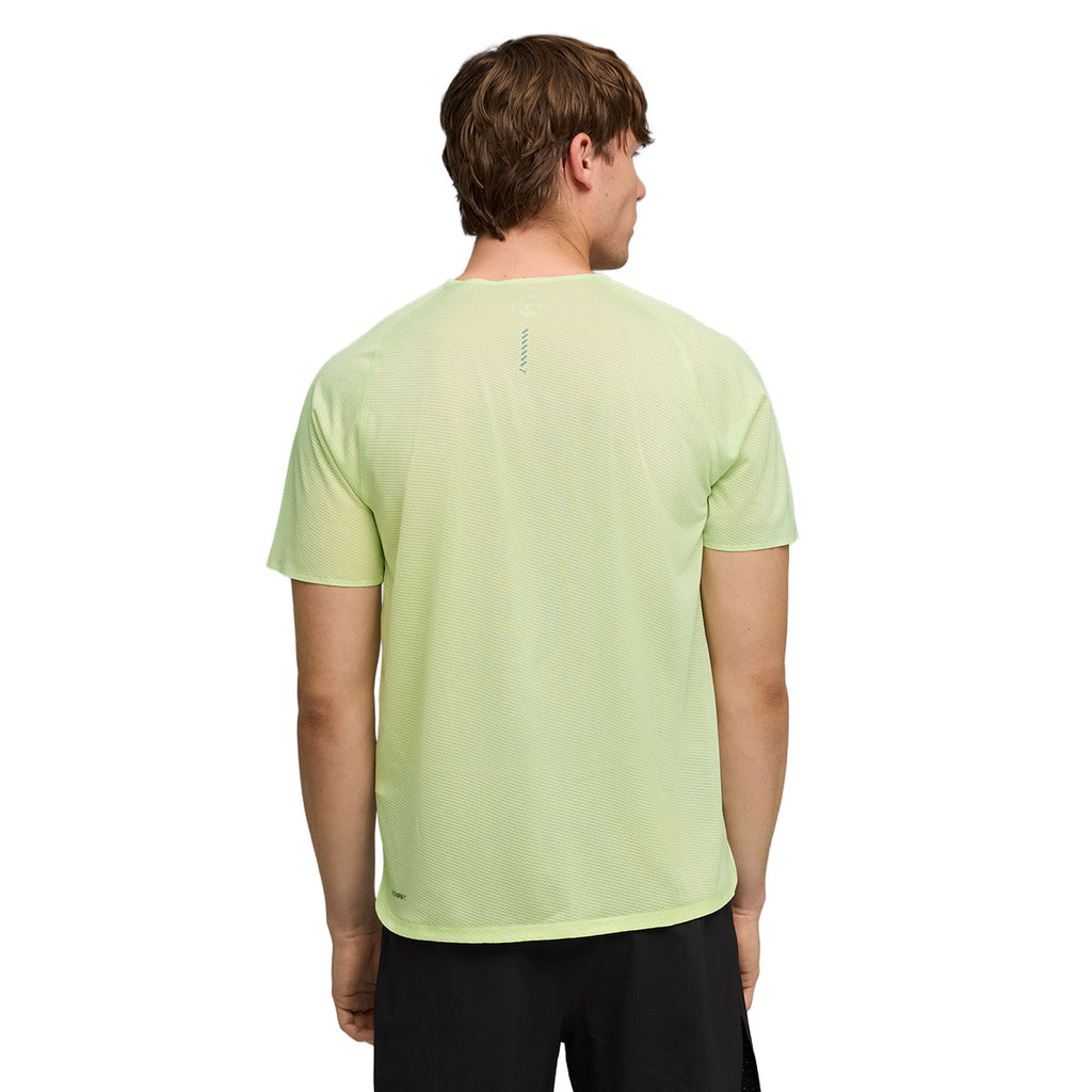 Lys grøn Puma Lightspeed T-shirt til mænd set bagfra