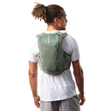 Salomon Active Skin 12 Set vest med vand, bæres på ryggen
