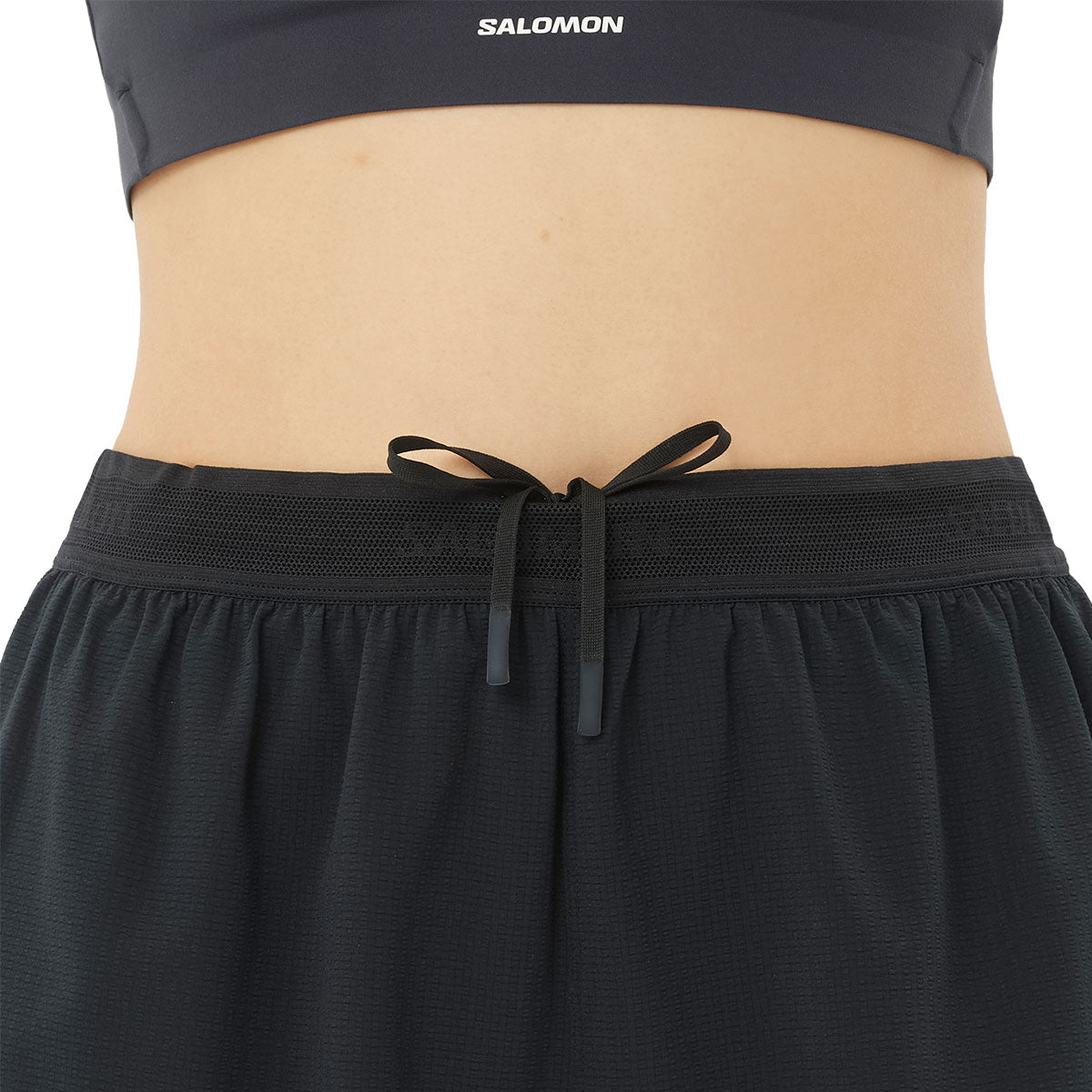 Sort Salomon Sense Aero Split 3" shorts til damer med justerbar talje