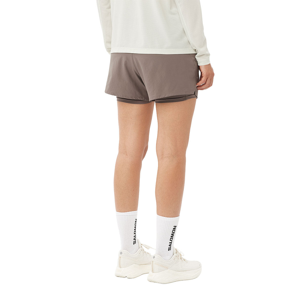 Salomon SHKout Core 2in1 shorts til damer i grå