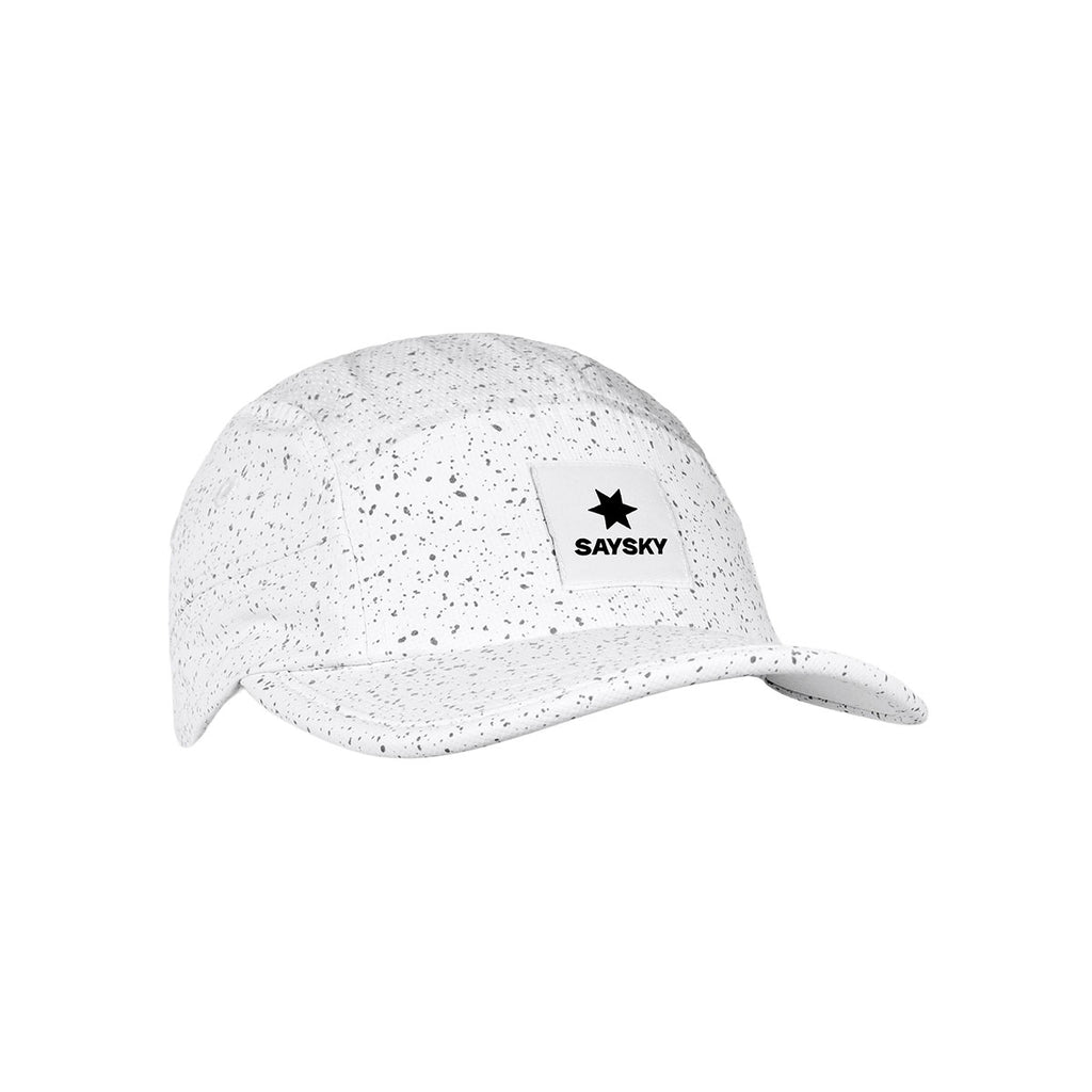 Saysky Combat Cap i hvid med sort logo