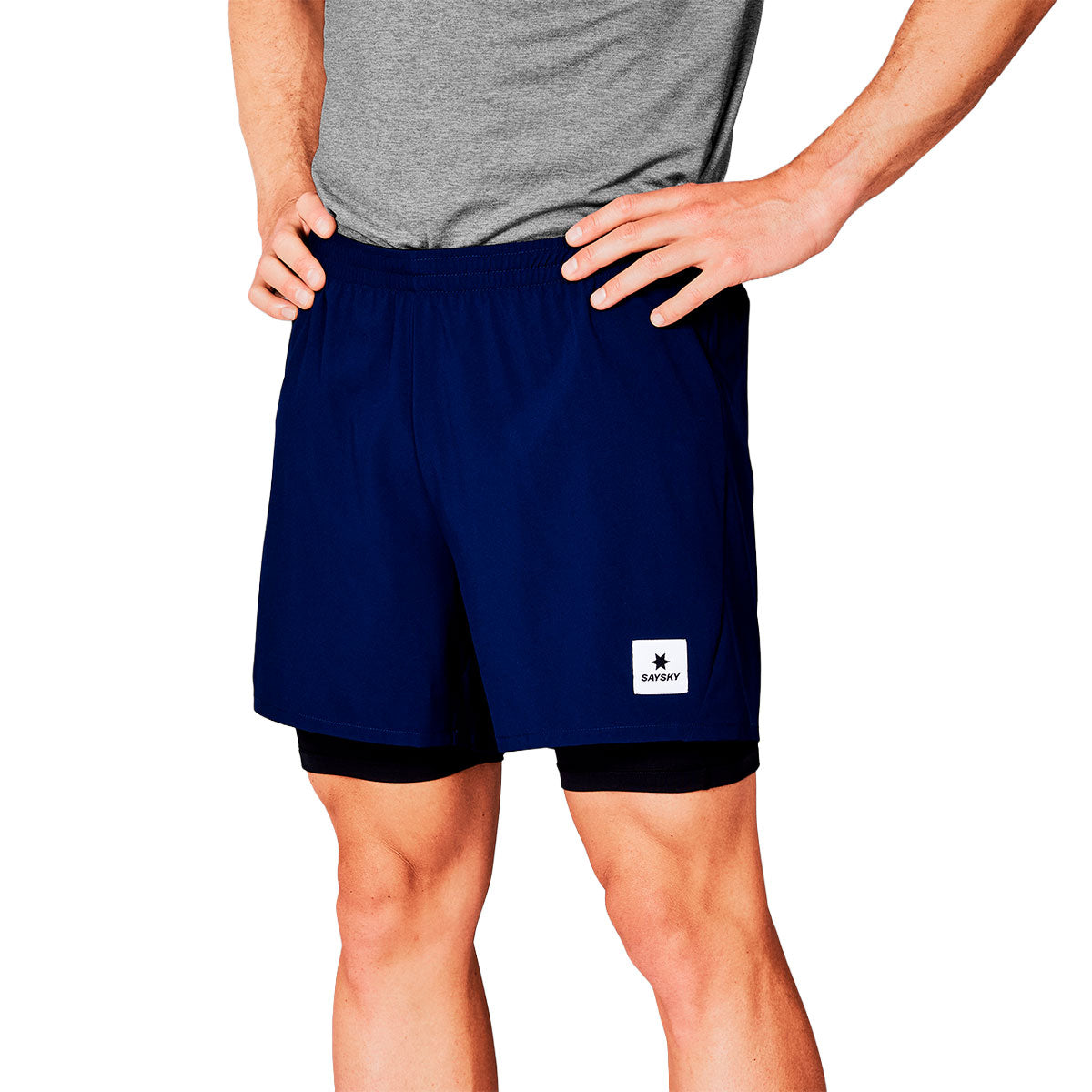 Saysky Pace 2 i 1 shorts 5" i navy blå farve