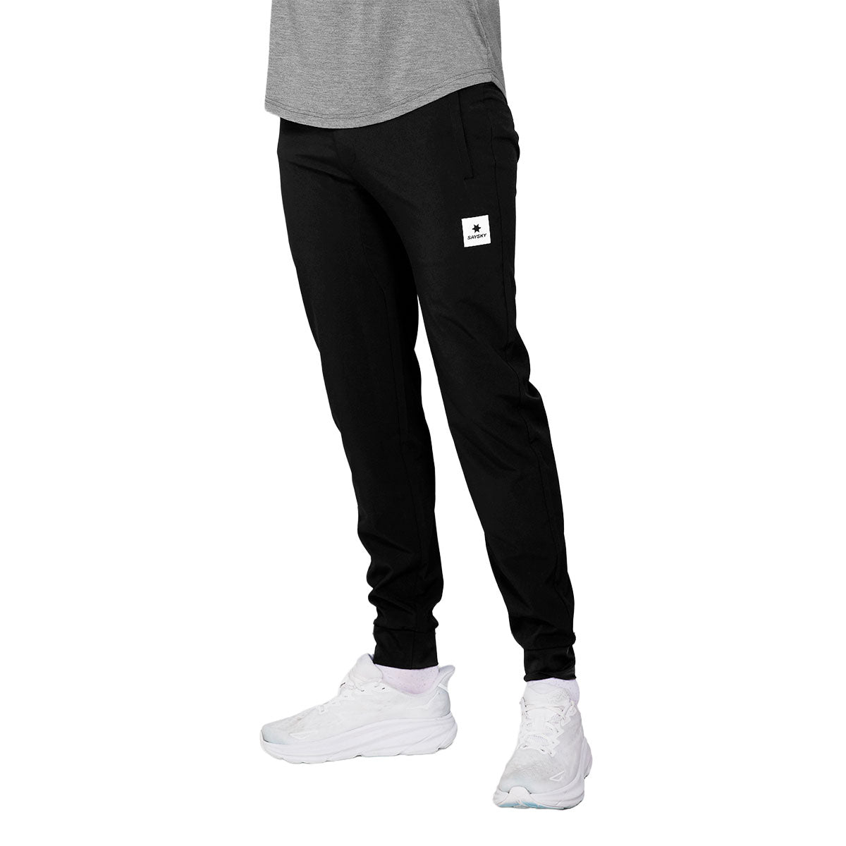 Saysky Pace Pants i sort med logo på låret