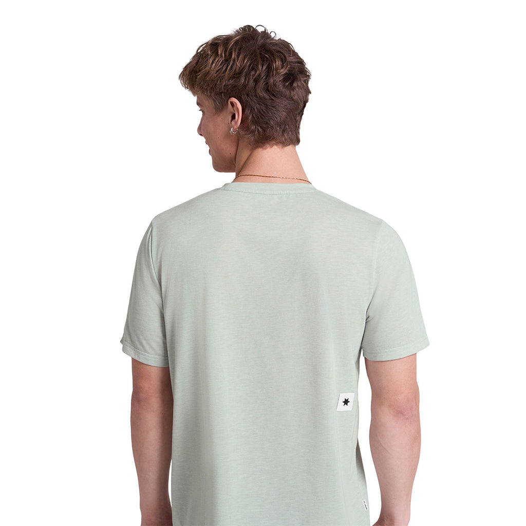 Grå Saysky Statement Motion T-shirt set fra ryggen