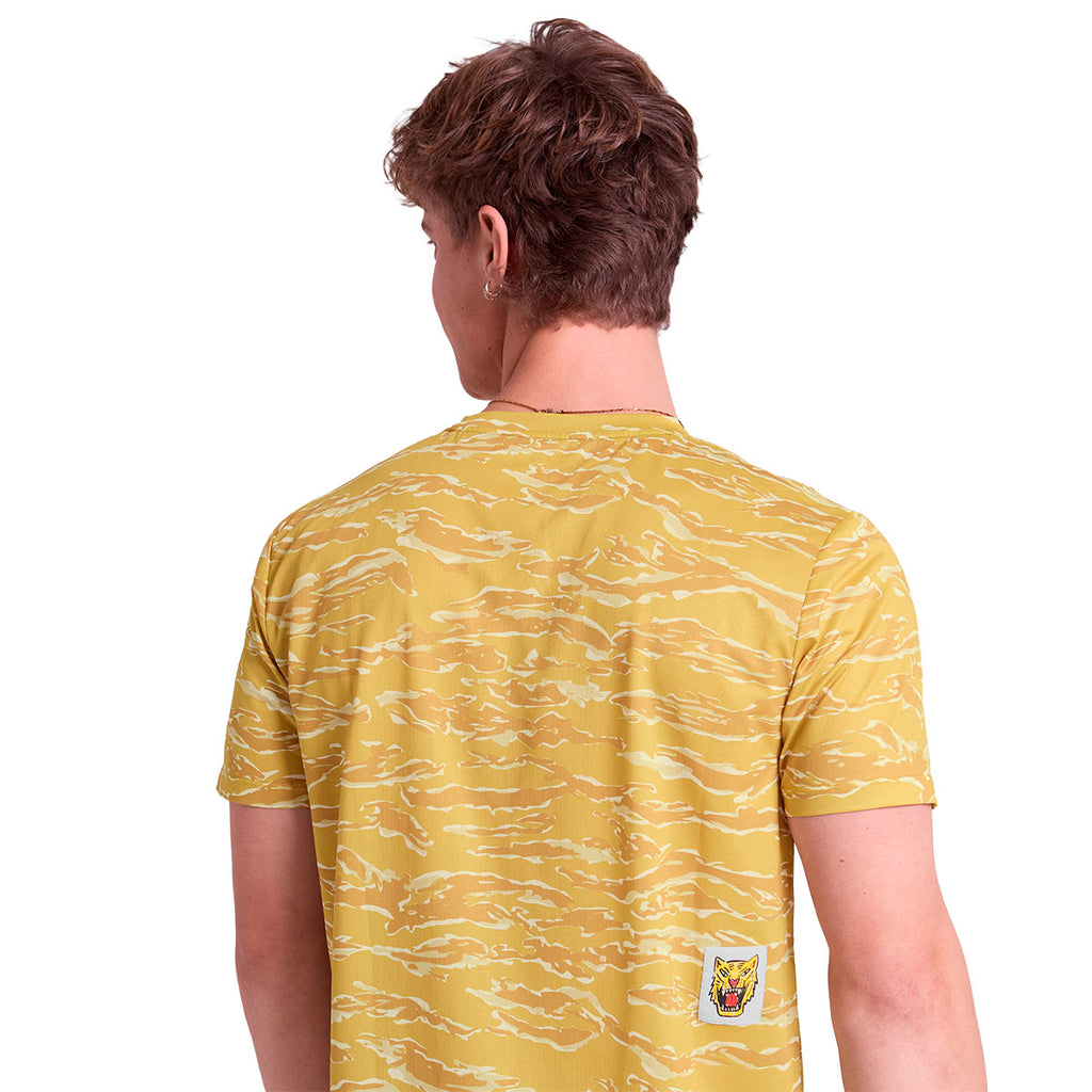 Saysky Tiger Combat T-shirt i gul med tigerprint bagpå