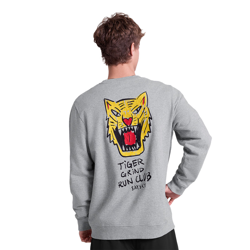 Grå crewneck med tigerdesign og tekst på ryggen