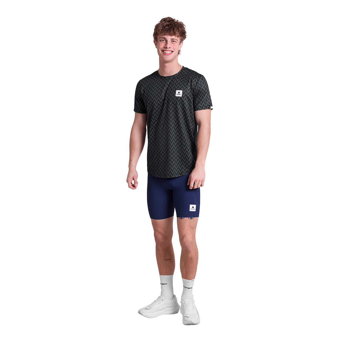 Saysky Zig Zag Combat T-shirt i sort med mønster