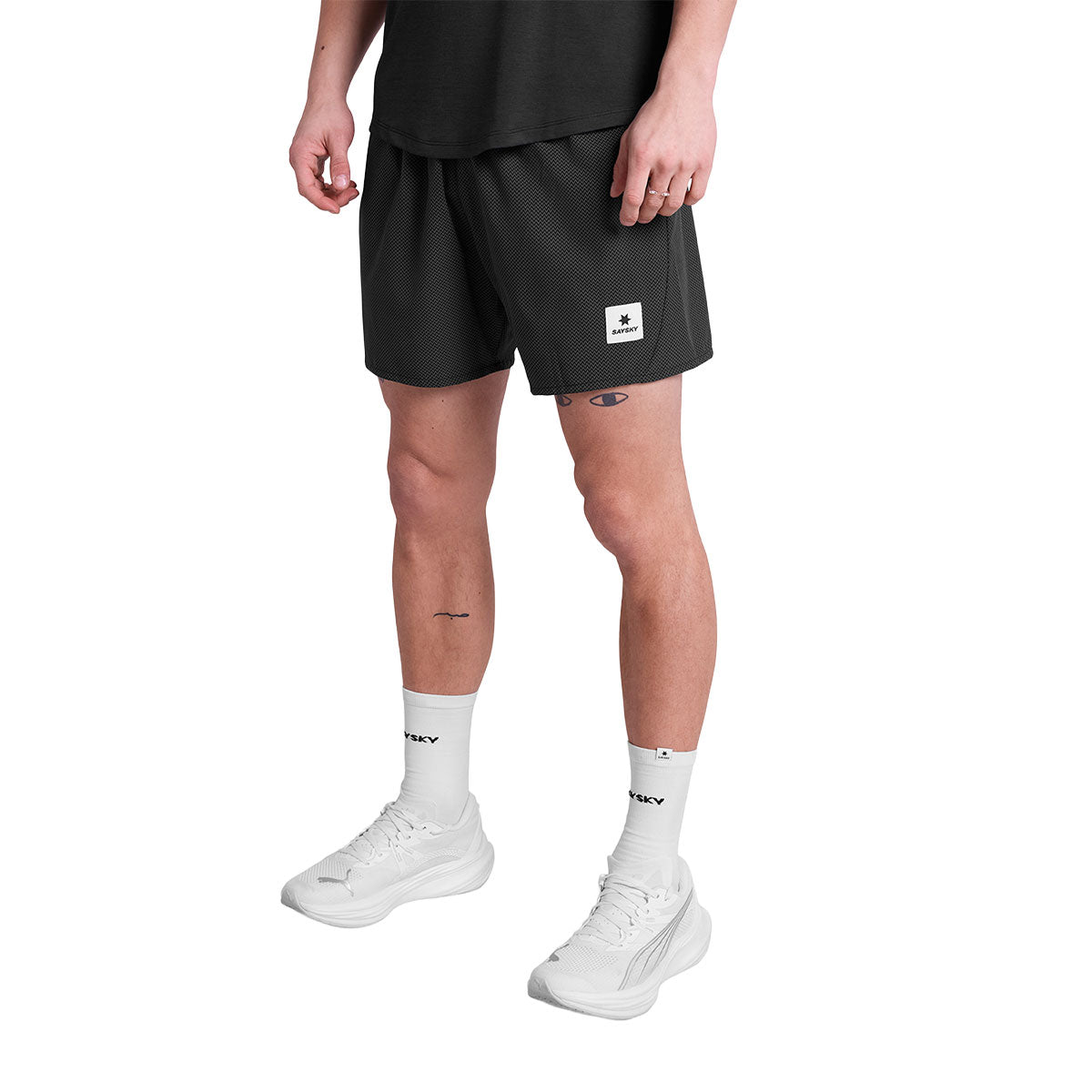 Saysky Zig Zag Pace Shorts 5'' i sort med logo