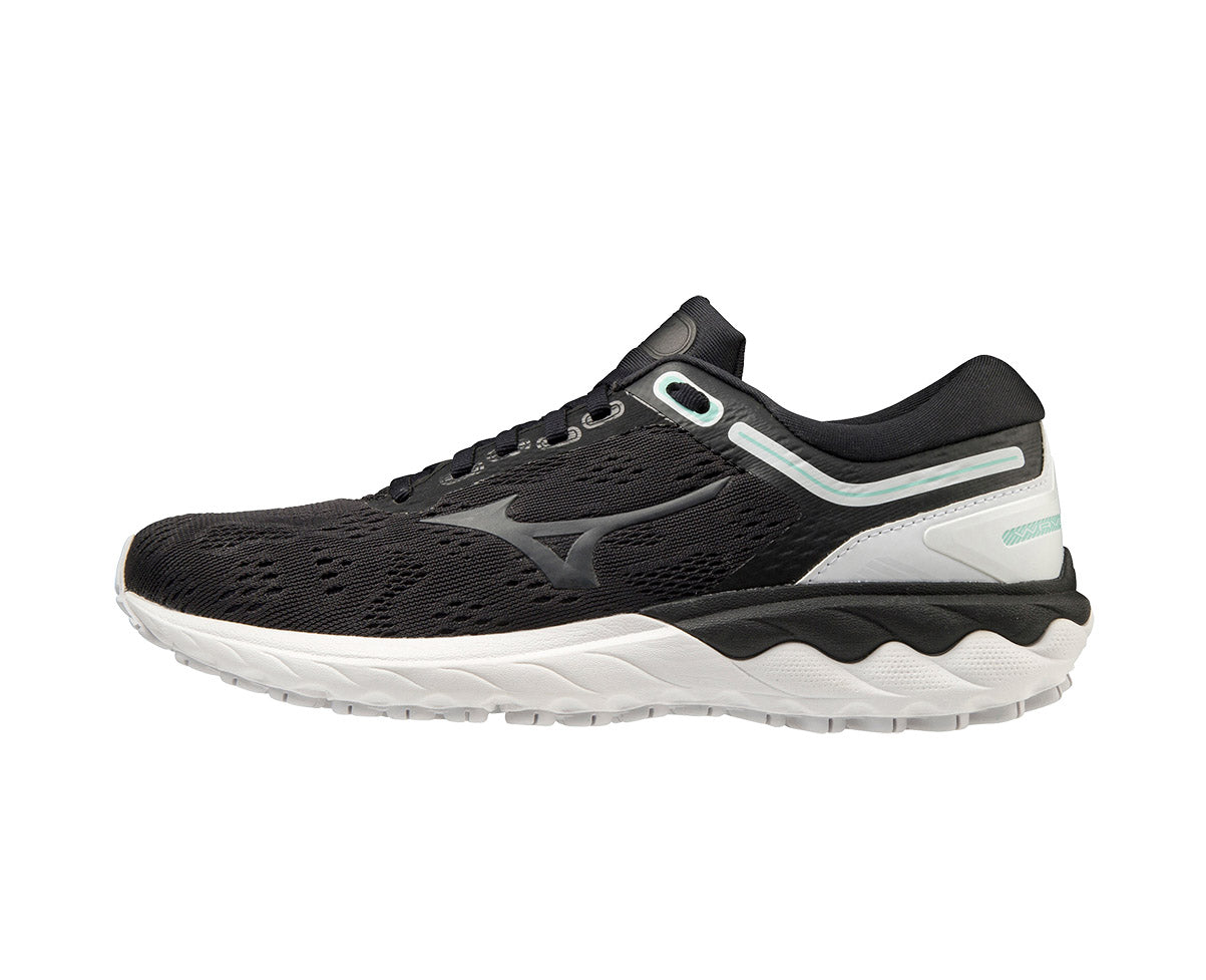 Mizuno Wave Skyrise dame løbesko i sort og hvid
