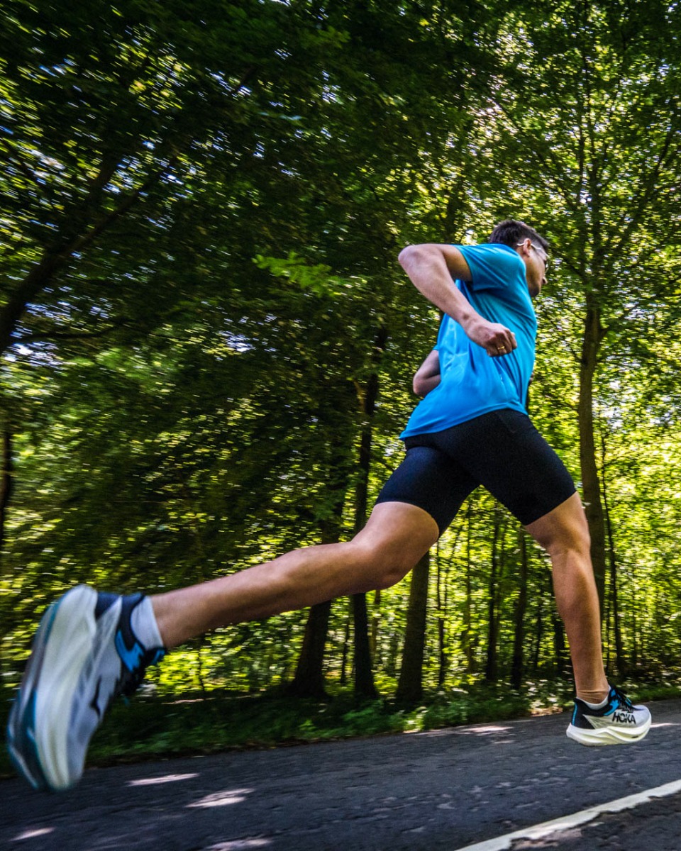 MSH04270-Hoka-AW25_2