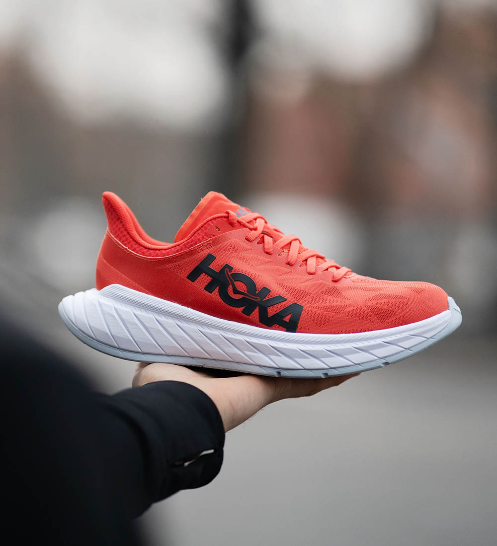 Hoka Carbon X 2 orange og blå